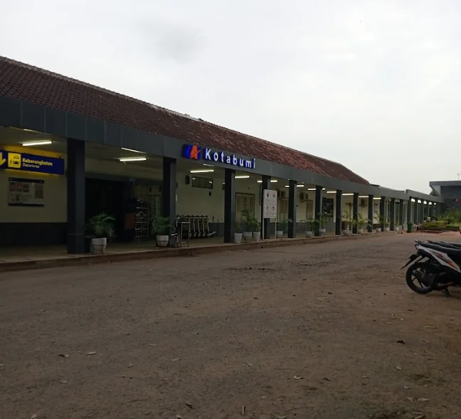 Stasiun Kotabumi Pusat Transportasi Kereta Api di Lampung Utara