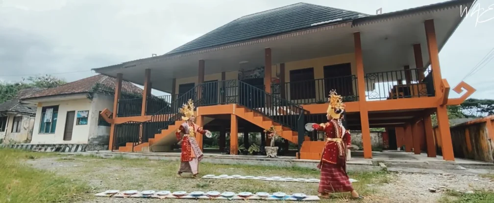Tari Pikhing Khua Belas (12) Lampung