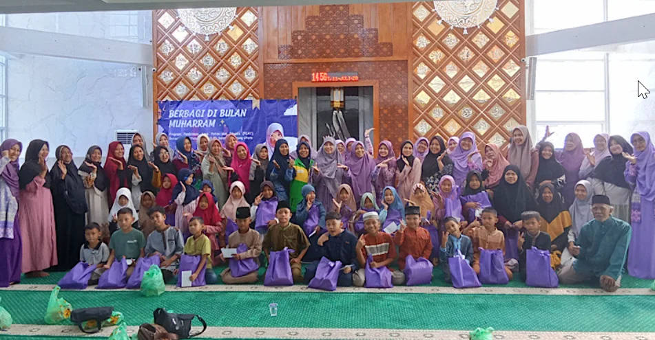 Maknai Muharam, Salimah Lampung Utara Beri Santunan untuk Anak Yatim
